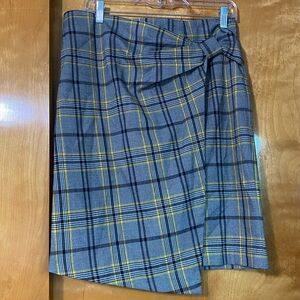 Ellen Tracy Yellow & Black Plaid Skirt with Bow